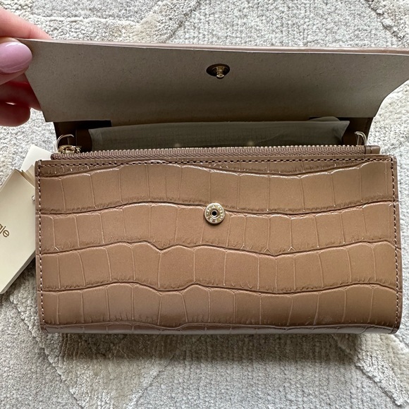 NEW ⚡️ MAJE Croc-Embossed Leather Wallet on Chain - Picture 6 of 9